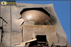 Scultura-Pomodoro-Particolare-Foto-Bronzo