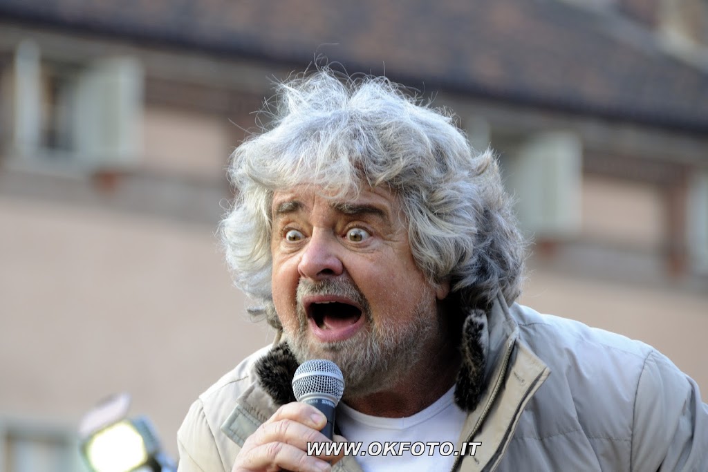 Beppe Grillo, le foto in piazza Castello a Torino
