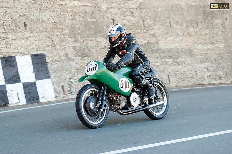 Ospedaletti-Circuito-moto Un partecipante alla rievocazione storica del 2012