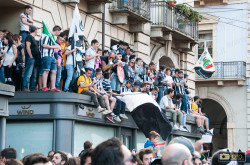 Folla in piazza Castello a Torino per i festeggiamenti della Juventus 2013-14