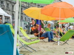 Gente in spiaggia a Torino