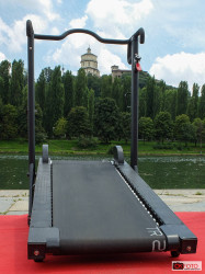 Il monte dei cappuccini visto dalla spiaggia dei murazzi