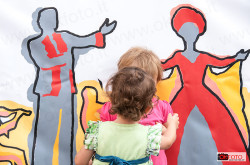 Torino suona Mozart, i bimbi giocano sereni davanti al palco