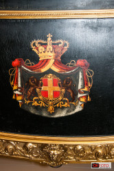 Lo stemma dei Savoia sulla carrozza esposta nella  Scuderia juvarriana