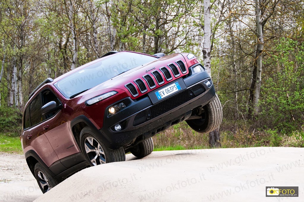 Nuovo Jeep Cherokee 2014: sicurezza e comfort nelle nostre impressioni di guida